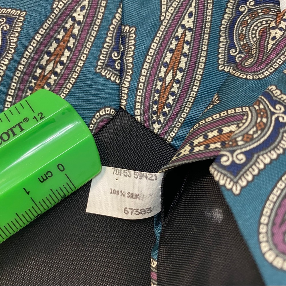 Resilio Men’s Silk Tie. Paisley Print. - Picture 6 of 7